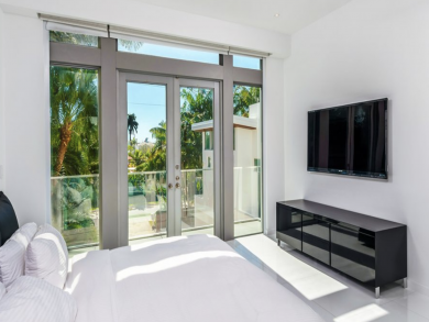 Venetian Beach Ultimate Luxury Villa